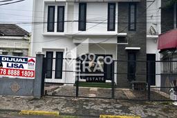 Dijual Hunian Rumah Terawat 6 Kamar di Cikeas, Bogor Dijual Hunian Rumah Terawat 6 Kamar di Cikeas, Bogor