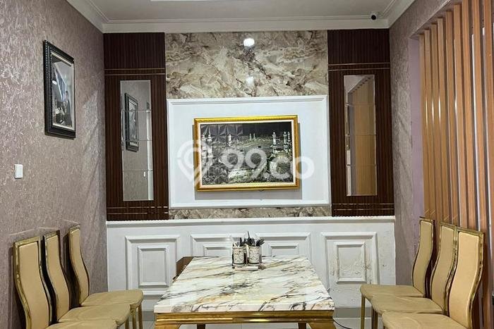 Jual Rumah Mewah Megah Dengan View Eksklusif di Cibubur, Bogor Jual Rumah Mewah Megah Dengan View Eksklusif di Cibubur, Bogor