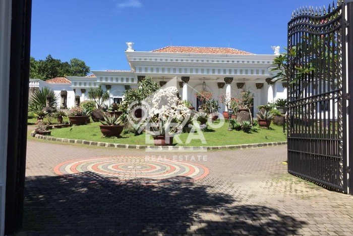 HARGA MENARIK! Vila Kawasan , Luas 4758m2m², Kawasan Asri dan aman HARGA MENARIK! Vila Kawasan , Luas 4758m2m², Kawasan Asri dan aman