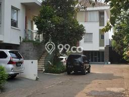 Rumah di Gandaria, LT 120m², LB 255m² Rumah di Gandaria, LT 120m², LB 255m²