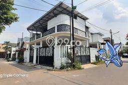 Hunian Mewah Dijual LT 193m2 di Duren Sawit, Jakarta Timur Hunian Mewah Dijual LT 193m2 di Duren Sawit, Jakarta Timur
