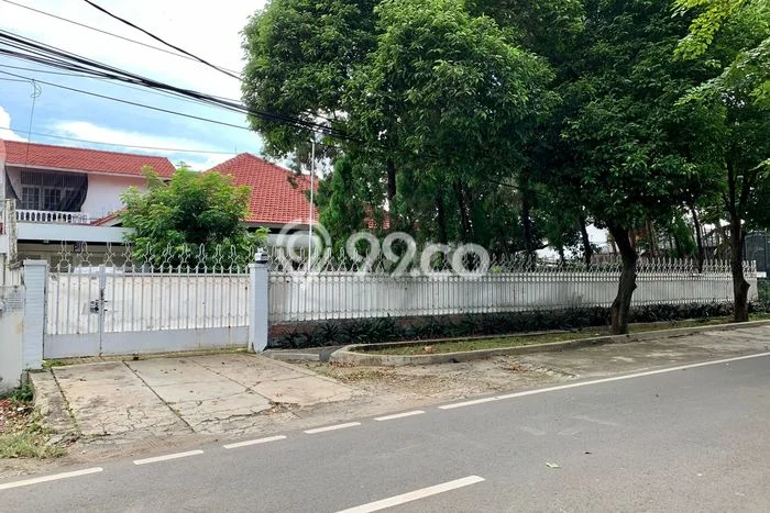 Dijual Rumah Mewah Elegan Dengan View Cantik di Jatiwaringin, Jakarta Timur Dijual Rumah Mewah Elegan Dengan View Cantik di Jatiwaringin, Jakarta Timur