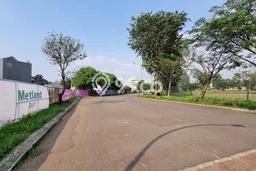 Tanah Siap Bangun Dijual di Jakarta Barat Punya Luas 300m2 Tanah Siap Bangun Dijual di Jakarta Barat Punya Luas 300m2