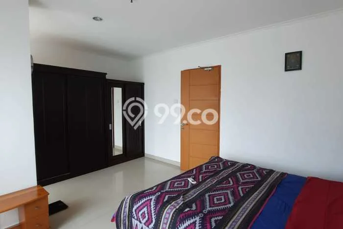 Apartemen Disewakan 3 Kamar Hemat Siap Huni di Jakarta Selatan, Luas 186m2 Apartemen Disewakan 3 Kamar Hemat Siap Huni di Jakarta Selatan, Luas 186m2