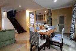 Rumah Elit Modern Tanpa Renovasi di Pondok Indah Jakarta Selatan Rumah Elit Modern Tanpa Renovasi di Pondok Indah Jakarta Selatan