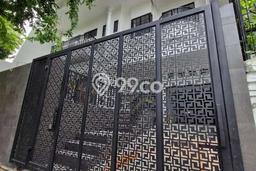 Rumah Luxury Modern Siap Huni di Tomang Jakarta Barat Rumah Luxury Modern Siap Huni di Tomang Jakarta Barat