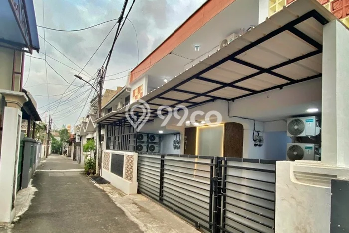 Unit Kost Dijual di Kawasan Tebet Jakarta Selatan dengan 22 KT Unit Kost Dijual di Kawasan Tebet Jakarta Selatan dengan 22 KT