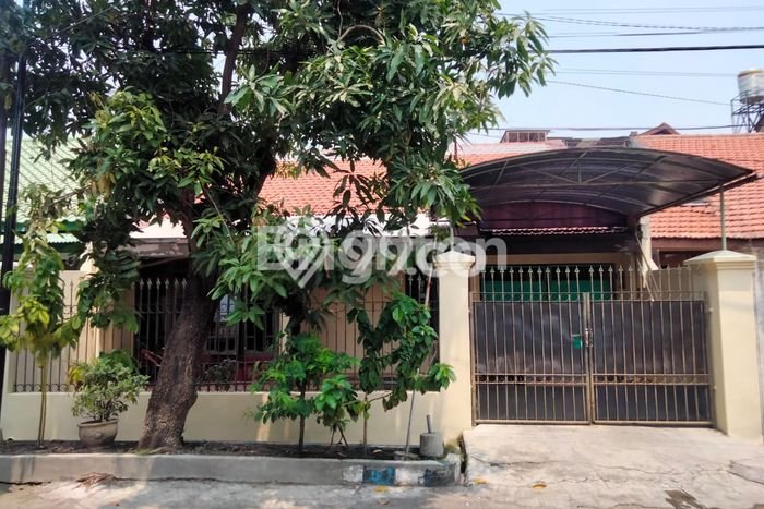 Jual Rumah 2 KT di Rungkut, Surabaya - LT 200m2m² Jual Rumah 2 KT di Rungkut, Surabaya - LT 200m2m²