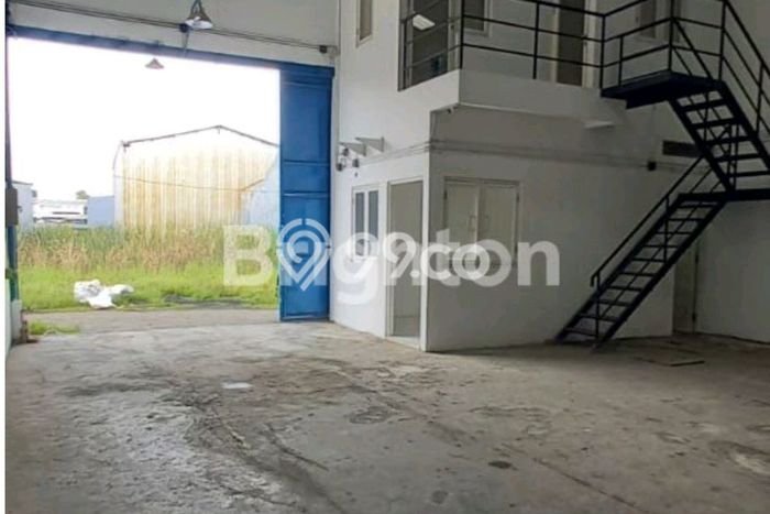 Gudang Dijual Lokasi Stratagis di Rungkut Surabaya Cocok untuk Investasi Gudang Dijual Lokasi Stratagis di Rungkut Surabaya Cocok untuk Investasi