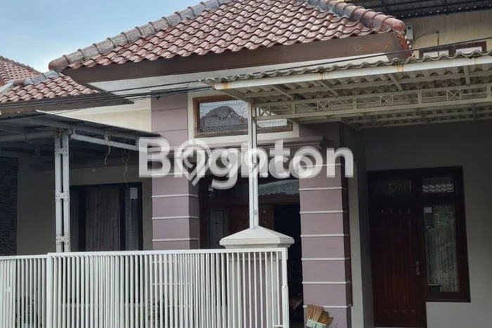 Rumah Modern 3 KT LT 180m2 di Wonorejo Rumah Modern 3 KT LT 180m2 di Wonorejo