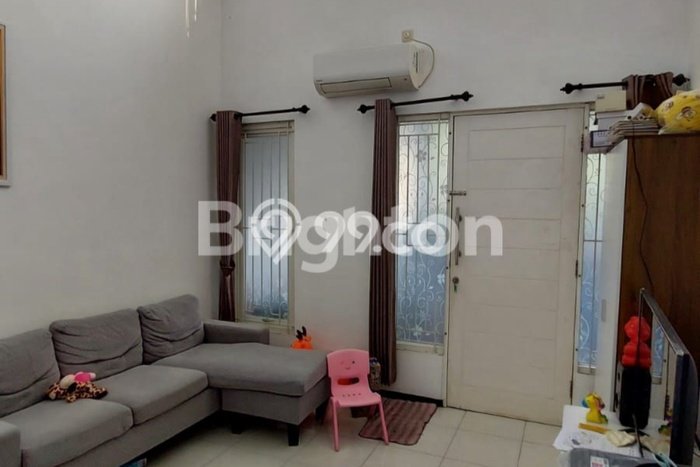 Rumah Strategis Modern Lb 91m2 di Rungkut, Surabaya Rumah Strategis Modern Lb 91m2 di Rungkut, Surabaya