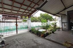 Jual Rumah Favorit Siap Huni LB 200m2 di Rungkut, Surabaya Jual Rumah Favorit Siap Huni LB 200m2 di Rungkut, Surabaya