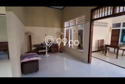Rumah di Mataram, Dekat Fasilitas, 3 KT, LT 200m2m² LB 150m2m² Rumah di Mataram, Dekat Fasilitas, 3 KT, LT 200m2m² LB 150m2m²