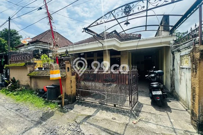 Rumah Luas Asri 4 KT Siap Pakai di Renon Denpasar Rumah Luas Asri 4 KT Siap Pakai di Renon Denpasar