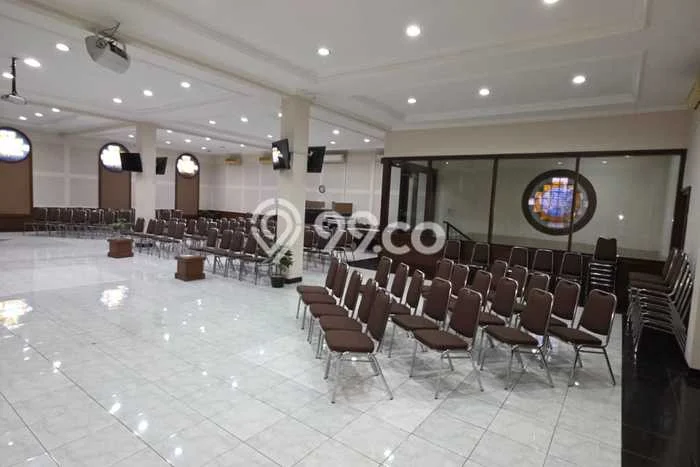 Disewakan Kantor di Kawasan Ramai Pasir Koja Luas 1000m2 Disewakan Kantor di Kawasan Ramai Pasir Koja Luas 1000m2
