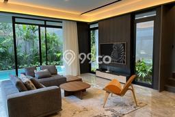 Rumah Lingkungan Asri di Kota Baru Parahyangan, Bandung, Luas 375m² Bangunan 275m² Rumah Lingkungan Asri di Kota Baru Parahyangan, Bandung, Luas 375m² Bangunan 275m²