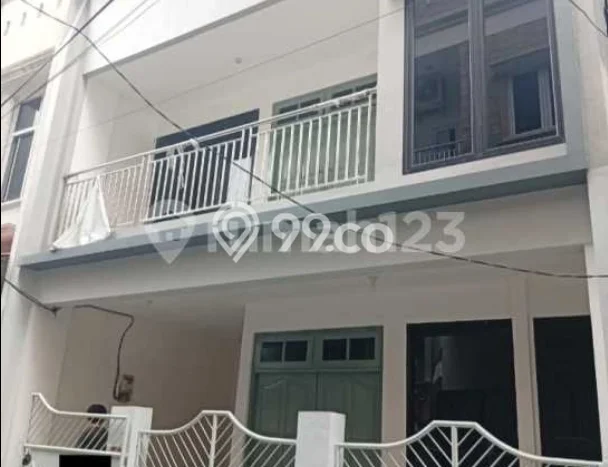 Disewakan Segera Rumah Kondisi Baik di Area Pademangan, Jakarta Utara Disewakan Segera Rumah Kondisi Baik di Area Pademangan, Jakarta Utara
