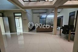 Rumah Elit Modern Tanpa Renovasi di Bandung Kota Bandung Rumah Elit Modern Tanpa Renovasi di Bandung Kota Bandung
