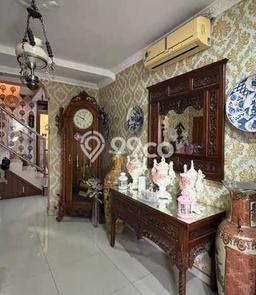 Rumah Minimalis 4 Kamar LT 245m2 di Turangga Rumah Minimalis 4 Kamar LT 245m2 di Turangga