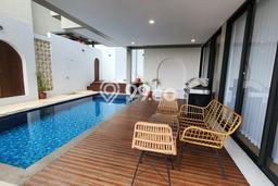 Vila di Coblong, Luas 395m2m², Area Strategis Vila di Coblong, Luas 395m2m², Area Strategis