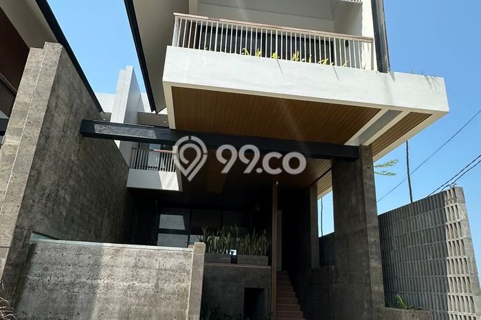 Ready to Use! Luxury House LT 116m2 Desain Modern di Canggu Ready to Use! Luxury House LT 116m2 Desain Modern di Canggu