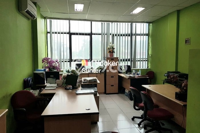 Unit Ruko Dijual di Jakarta Utara LT 67m2 & LB 225m2 Unit Ruko Dijual di Jakarta Utara LT 67m2 & LB 225m2