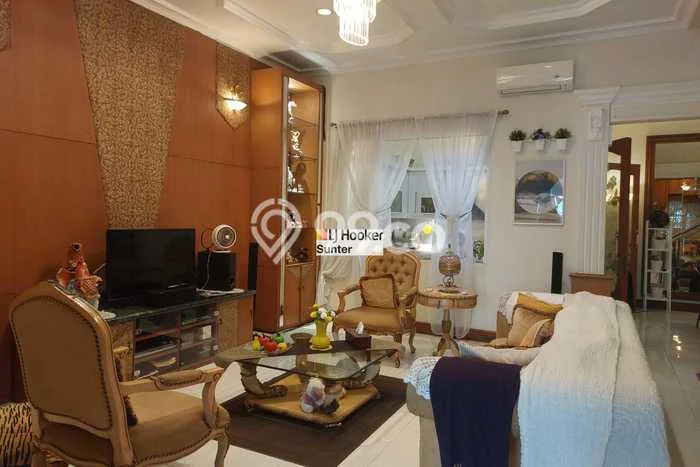 Rumah Elit LB 340m2 Siap Huni Desain Elegan di Sunter, Jakarta Utara Rumah Elit LB 340m2 Siap Huni Desain Elegan di Sunter, Jakarta Utara