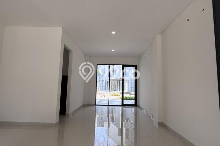 Unit Ruko Dijual di BSD Tangerang Selatan Luas Tanah 90m2, Luas Bangunan 270m2 Unit Ruko Dijual di BSD Tangerang Selatan Luas Tanah 90m2, Luas Bangunan 270m2