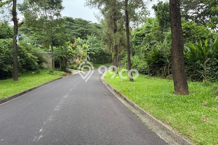 Tanah Dijual Area Strategis di Sentul City Bogor 930m2 Tanah Dijual Area Strategis di Sentul City Bogor 930m2