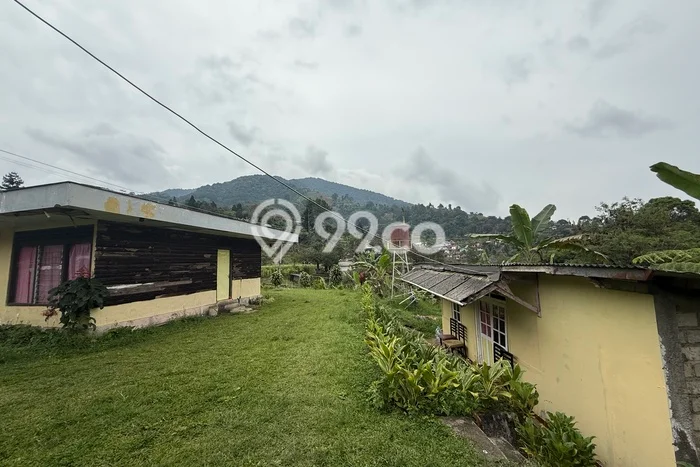 Investasi Potensial! Vila Kawasan Cipanas, Ukuran 5640m2m², Akses Mudah Fasilitas Umum Investasi Potensial! Vila Kawasan Cipanas, Ukuran 5640m2m², Akses Mudah Fasilitas Umum