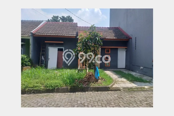 Dijual Rumah Siap Huni di Ciomas Bogor Harga Rp 400 Juta LT 108m2 Dijual Rumah Siap Huni di Ciomas Bogor Harga Rp 400 Juta LT 108m2