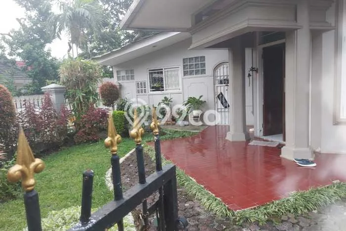 Dijual Rumah Luas Elegan Dengan View Eksklusif di Tajur, Bogor Dijual Rumah Luas Elegan Dengan View Eksklusif di Tajur, Bogor