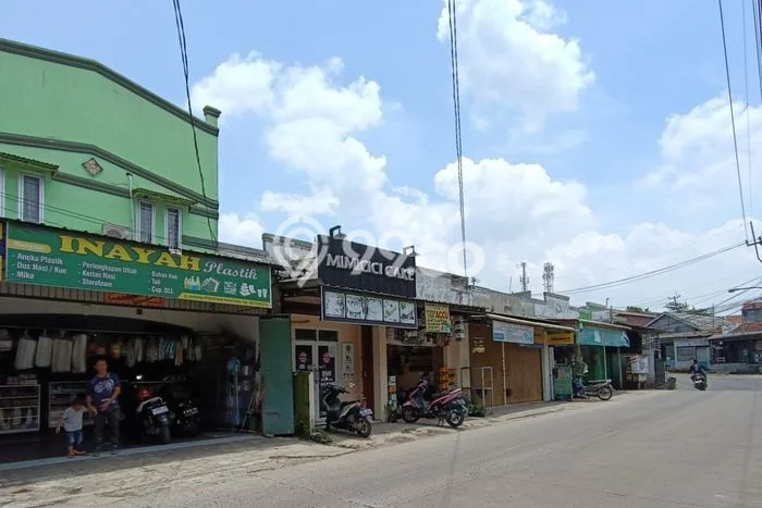 Untuk Dijual! Ruko di Cilebut Bogor LT 90m2 / LB 200m2 Kawasan Bisnis Untuk Dijual! Ruko di Cilebut Bogor LT 90m2 / LB 200m2 Kawasan Bisnis