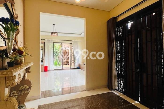 Hunian Mewah LB 500m2 Siap Pakai Desain Elegan di Sentul City, Bogor Hunian Mewah LB 500m2 Siap Pakai Desain Elegan di Sentul City, Bogor