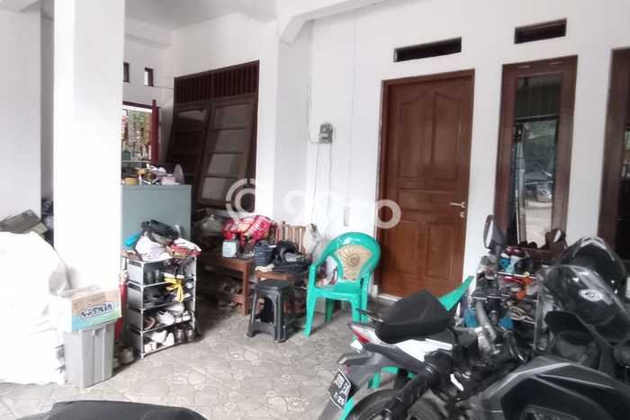 Rumah Modern 5 Kamar LT 150m2 di Ciparigi Rumah Modern 5 Kamar LT 150m2 di Ciparigi