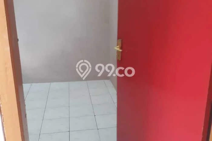 Peluang Investasi! Rumah Kost Dijual di Cibinong, Bogor, 6 KT, 6 KM, Luas 120m2 Peluang Investasi! Rumah Kost Dijual di Cibinong, Bogor, 6 KT, 6 KM, Luas 120m2