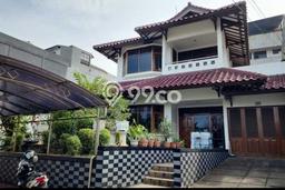 Rumah Luxury Modern Tanpa Renovasi di Pejaten Jakarta Selatan Rumah Luxury Modern Tanpa Renovasi di Pejaten Jakarta Selatan