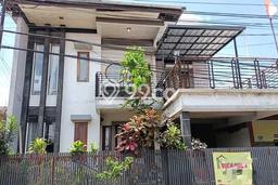 Rumah Luas Asri 10 KT Siap Pakai di Buah Batu Bandung Rumah Luas Asri 10 KT Siap Pakai di Buah Batu Bandung