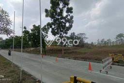 Tanah untuk Dijual Lokasi Cikampek, Karawang Luas 8000m2 - Tanah untuk Dijual Lokasi Cikampek, Karawang Luas 8000m2 -