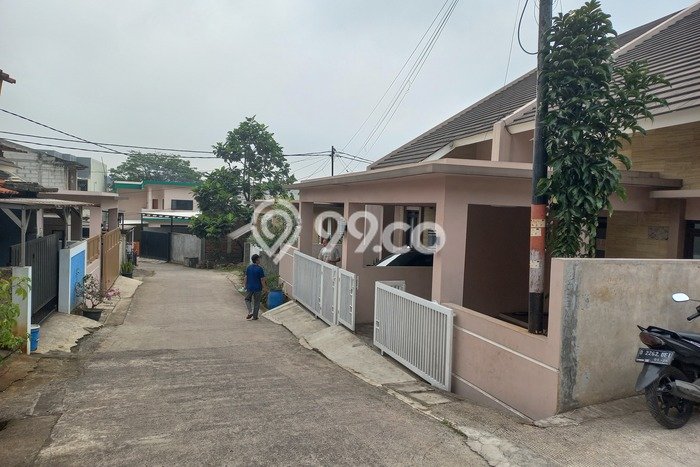 Rumah Berkualitas area , Cimahi, LT 95m2m² LB 70m2m² - HARGA NEGO! Rumah Berkualitas area , Cimahi, LT 95m2m² LB 70m2m² - HARGA NEGO!