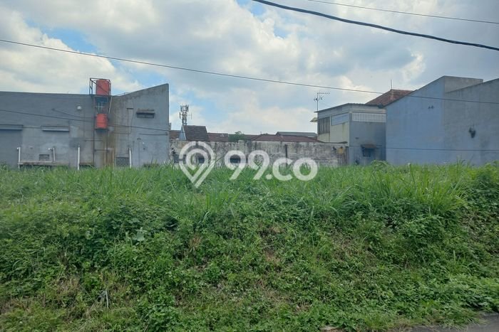 Jarang Ada! Tanah di Regol Punya Luas 700m2 SHM Jarang Ada! Tanah di Regol Punya Luas 700m2 SHM
