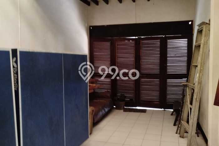 HUNIAN PILIHAN! Rumah di , Luas 180m2m² Bangunan 250m2m² HUNIAN PILIHAN! Rumah di , Luas 180m2m² Bangunan 250m2m²