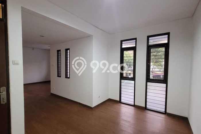 Jual Rumah Siap Huni di Batununggal Bandung Harga Rp 2,75 Juta LT 180m2 Jual Rumah Siap Huni di Batununggal Bandung Harga Rp 2,75 Juta LT 180m2