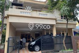 For Sale Rumah 6 Kamar Lokasi Ideal Bagus dan Strategis di Gede Bage For Sale Rumah 6 Kamar Lokasi Ideal Bagus dan Strategis di Gede Bage