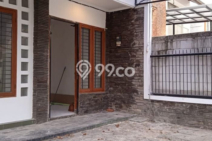 Rumah area Cihampelas, 3 KT, Konsep Minimalis, Luas 180m² LB 200m² Rumah area Cihampelas, 3 KT, Konsep Minimalis, Luas 180m² LB 200m²