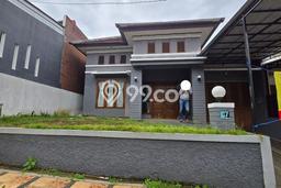 Dijual Cepat Rumah Bagus Siap Huni LB 220m2 di Kota Sukabumi, Sukabumi Dijual Cepat Rumah Bagus Siap Huni LB 220m2 di Kota Sukabumi, Sukabumi