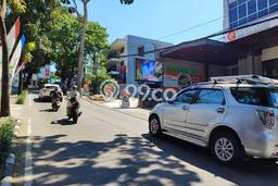 Tanah untuk Dijual Lokasi Sukajadi, Bandung Luas 200m2 - Tanah untuk Dijual Lokasi Sukajadi, Bandung Luas 200m2 -