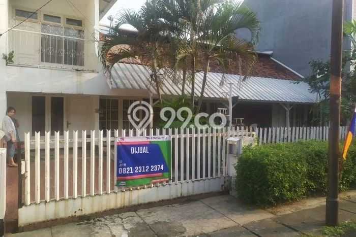 Siap Huni Hunian Elit 4 Kamar di Cilandak Dekat ke Mana Pun Siap Huni Hunian Elit 4 Kamar di Cilandak Dekat ke Mana Pun