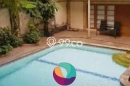 Ready to Use! Luxury House LT 1075m2 Desain Elegan di Pejaten Ready to Use! Luxury House LT 1075m2 Desain Elegan di Pejaten