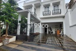 Ready to Use! Luxury House LT 200m2 Desain Elegan di Galaxy Ready to Use! Luxury House LT 200m2 Desain Elegan di Galaxy